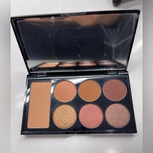 Sephora palette , never used.